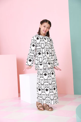 The Nikmat Collection Girl Classic Skirt Fuji Print