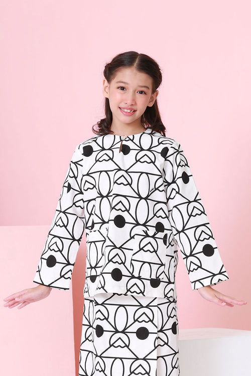 The Nikmat Collection Girl Kurung Top Fuji Print