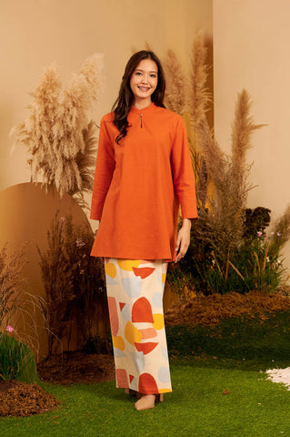 The Secret Garden Women Mandarin Collar Kurung Blouse Orange