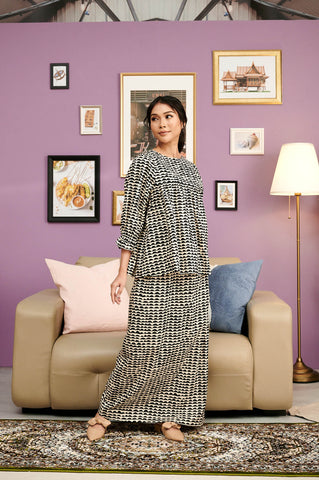The Kenangan Raya Women Folded Skirt Cloud Print