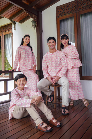 The Nikmat Collection Men Modern Teluk Belanga Cupcake Print