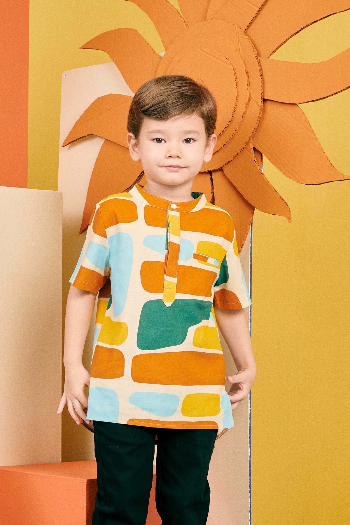 baju raya family sedondon kids boy short sleeves shirt stonehenge print