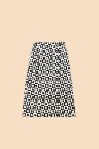 The Ruma Riang Classic Skirt Checked Daisy Print