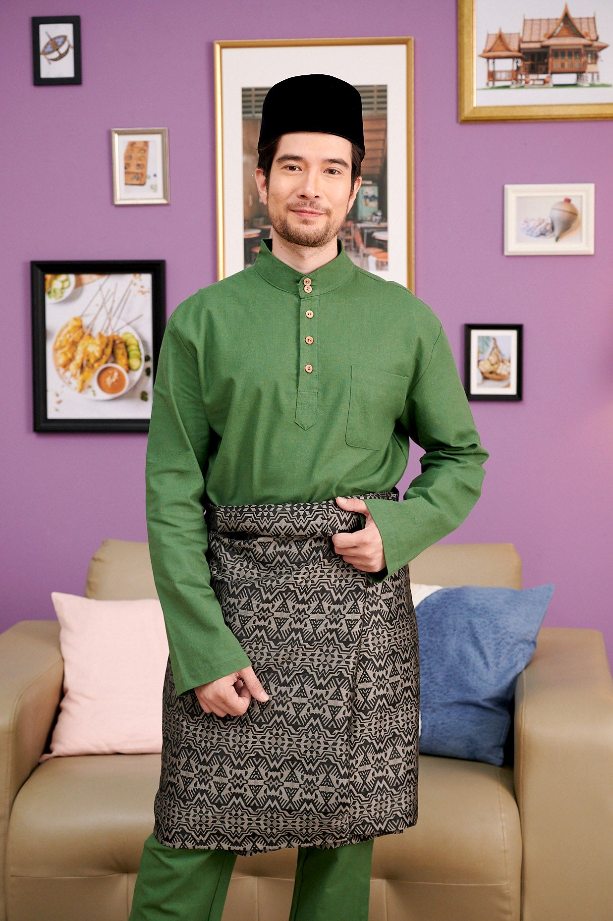 The Kenangan Raya Men Baju Melayu Set Pine Green