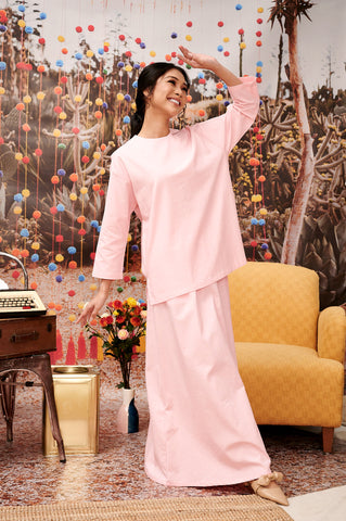 The Kenangan Raya Women Boxy Blouse Pink