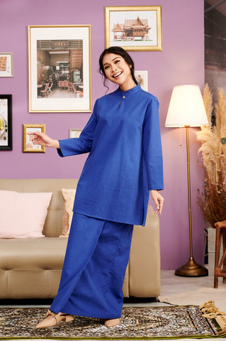 The Kenangan Raya Women Classic Skirt Royal Blue